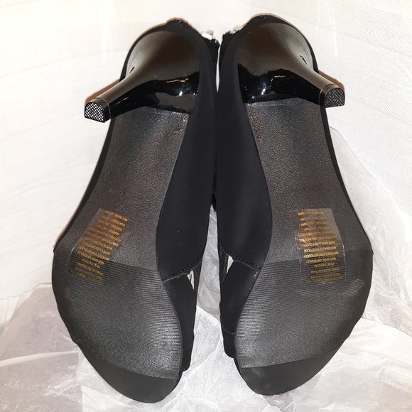 ((( Buy One Get One Free )) )(New)(Peekaboo Lace up Sandal Heel, Sizes 6 and 7. - Picture 4 of 8